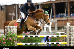 national-horse-show-speed-classic-november-2006-eric-flameng-bel-riding-mazelle-2B5E8BJ